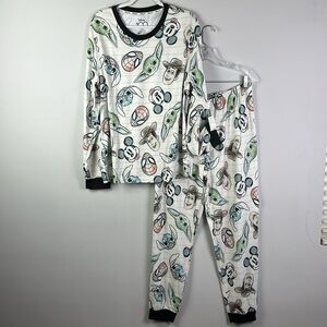 NEW Men’s Disney 100 Character Mash Up 2pc Pajama Set Size L Soft Lounge Sleep